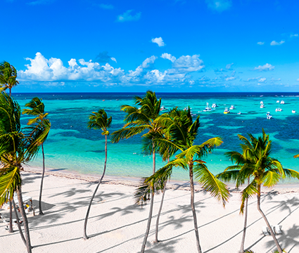 A view of tropical white sand beach, Bahamas.